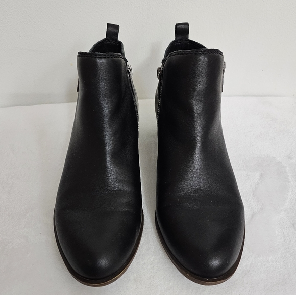 Lucky Brand Black Basel Smooth Leather Side Zip Block Heel Booties - Picture 3 of 15